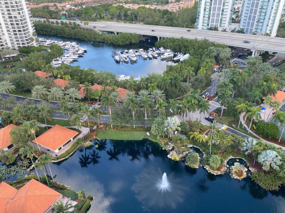 19101 Mystic Pointe Dr 2306, Aventura, Florida 33180, Amerika Birleşik Devletleri