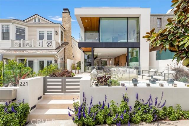 Heliotrope Avenue, Corona Del Mar, California 92625