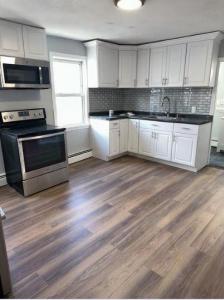 25 School Street, West Warwick, 羅德島州 02893, 美國