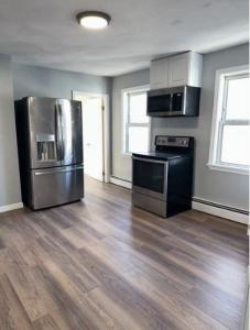 25 School Street, West Warwick, 羅德島州 02893, 美國