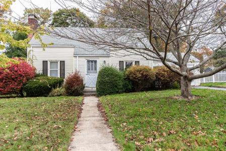 67 Brewster Drive, 華威, 羅德島州 02889, 美國