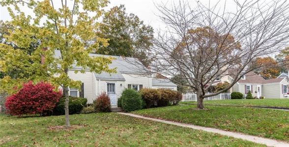 67 Brewster Drive, 華威, 羅德島州 02889, 美國