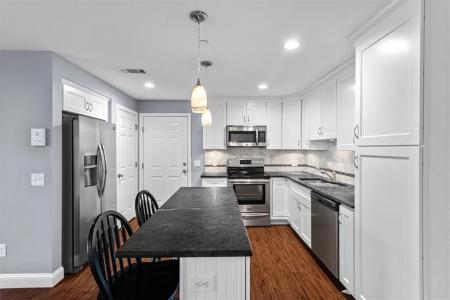 60 Saw Mill Drive 307, North Kingstown, 羅德島州 02852, 美國