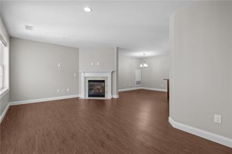 60 Saw Mill Drive 308, North Kingstown, Rhode Island 02852, USA