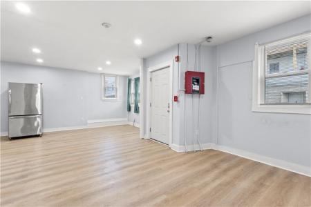 152 Washington Street, Central Falls, Rhode Island 02863, Amerika Birleşik Devletleri