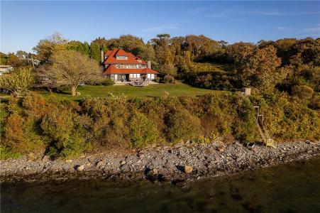 6 June Way, Little Compton, RI 02837, USA