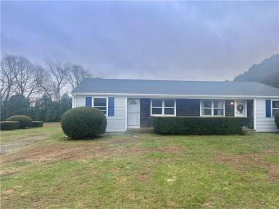 19 Ethel Drive, Portsmouth, Rhode Island 02871, USA