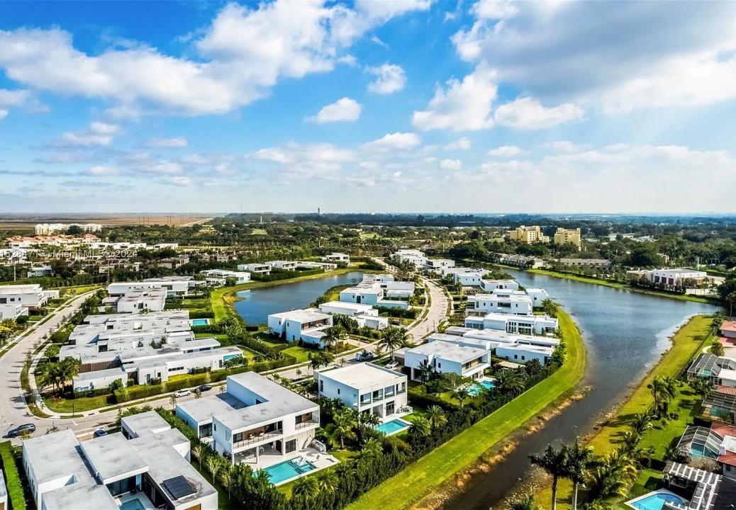 16622 Botaniko Drive S, Botaniko, Weston, Florida 33326