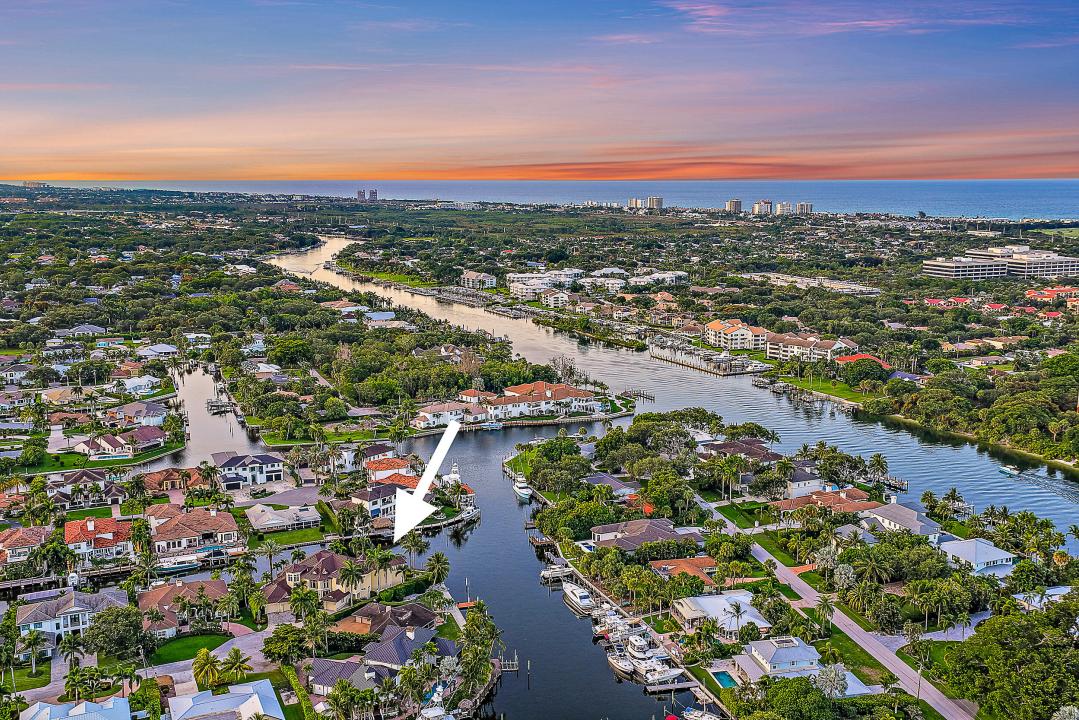 2365 Azure Circle, Maheu Estates, Palm Beach Gardens, Florida 33410, Amerika Birleşik Devletleri