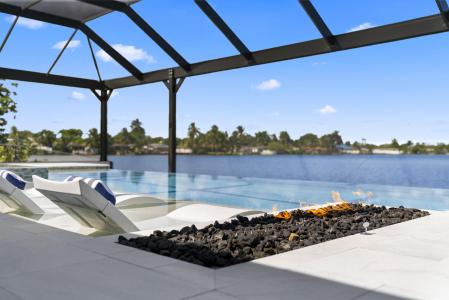 2511 NE 209th Terrace, Miami, Floride 33180, États-Unis