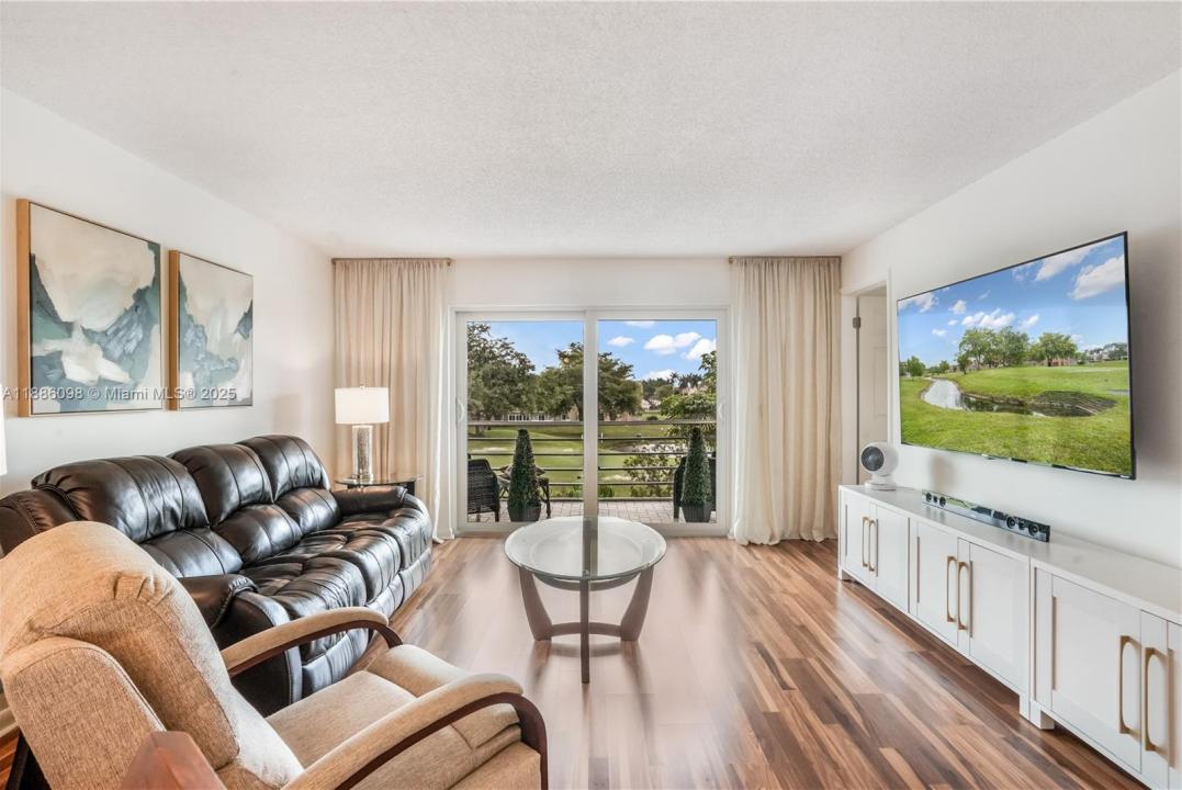 9841 Sunrise Lakes Blvd 307, Sunrise, فلوريدا 33322, الولايات المتحدة