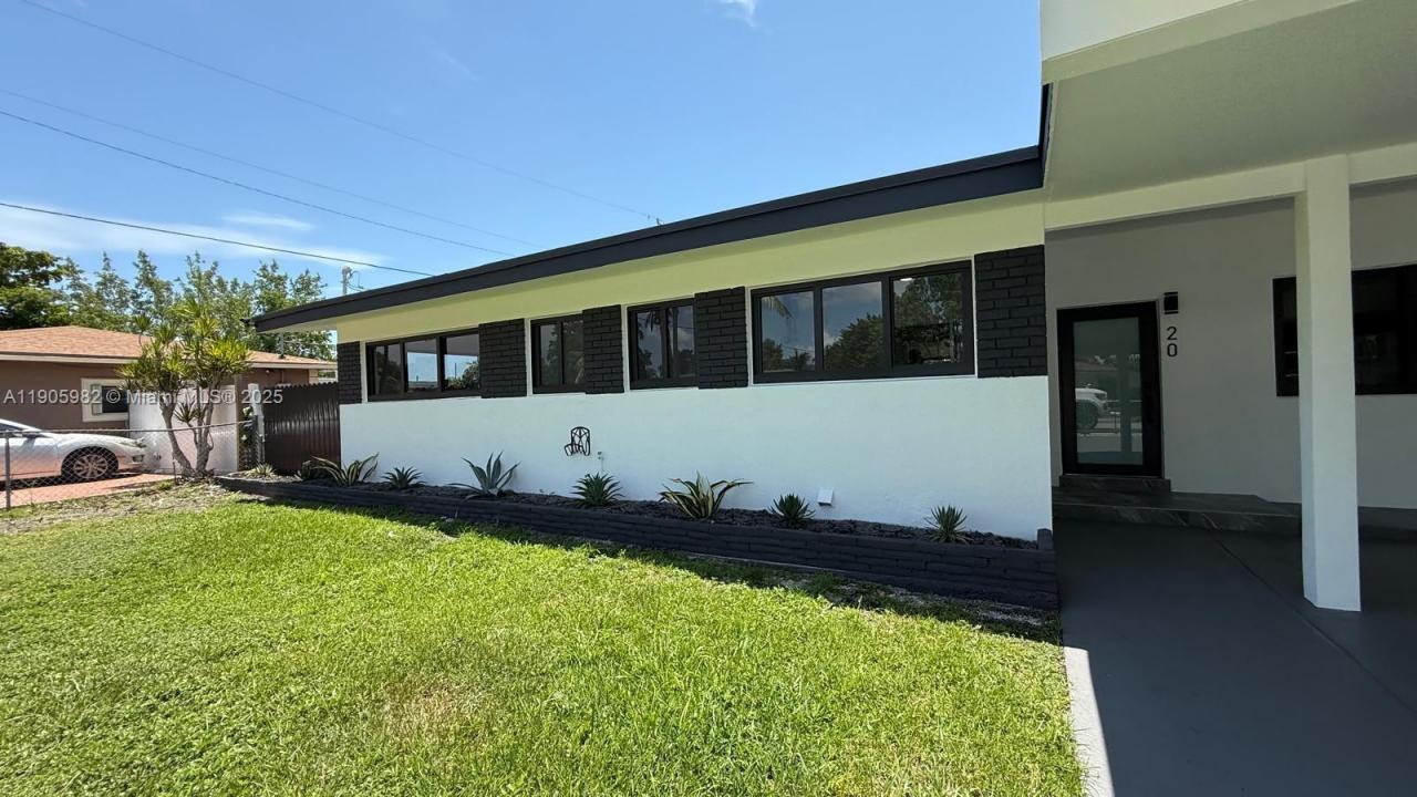 20 NW 197th St, Miami Gardens, פלורידה 33169, ארצות הברית של אמריקה