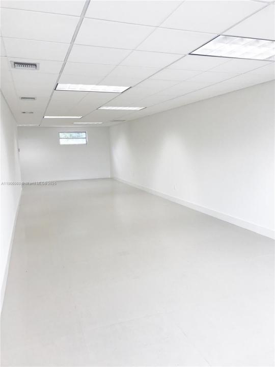 1101 SW 8th St Suite 201, Miami, 佛罗里达州 33130, 美国