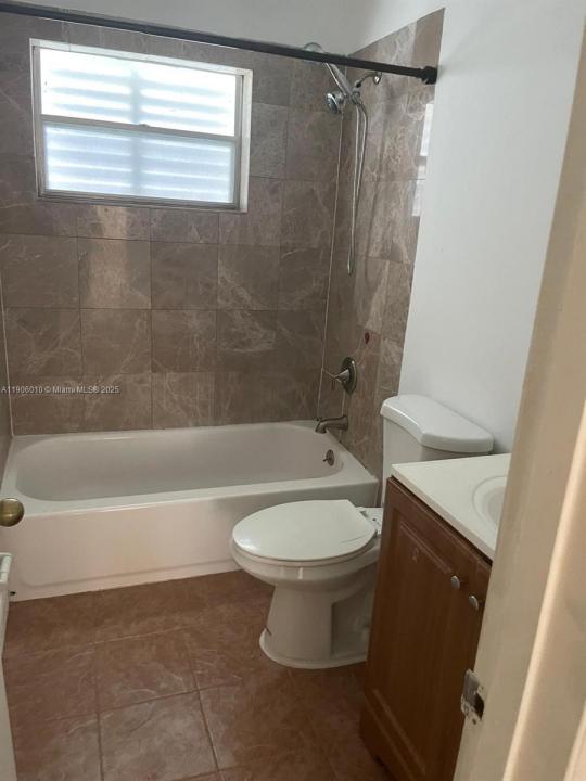 18737 SW 100th Ave 18737, Cutler Bay, פלורידה 33157, ארצות הברית של אמריקה