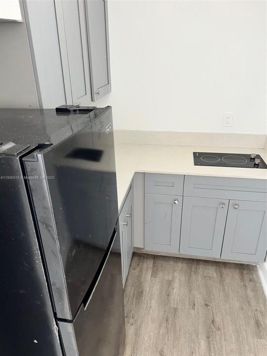 1552 SW 2nd St 9, Miami, Floride 33135, États-Unis