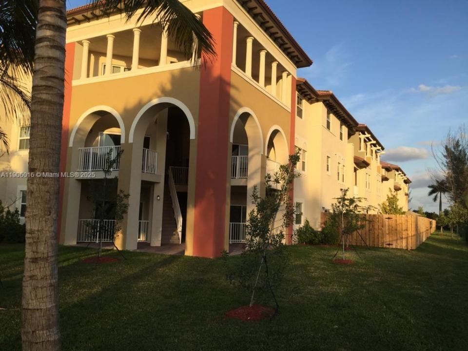 8650 NW 97th Ave 204, Doral, Florida 33178, Amerika Birleşik Devletleri