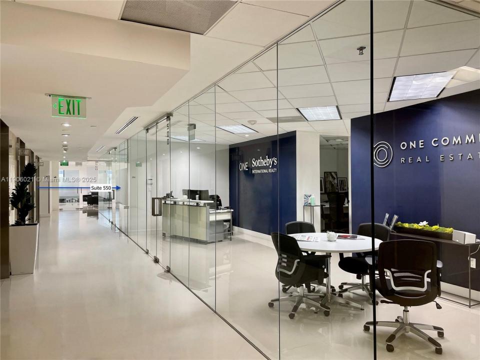 1000 Brickell Ave 550, Miami, 佛罗里达州 33131, 美国