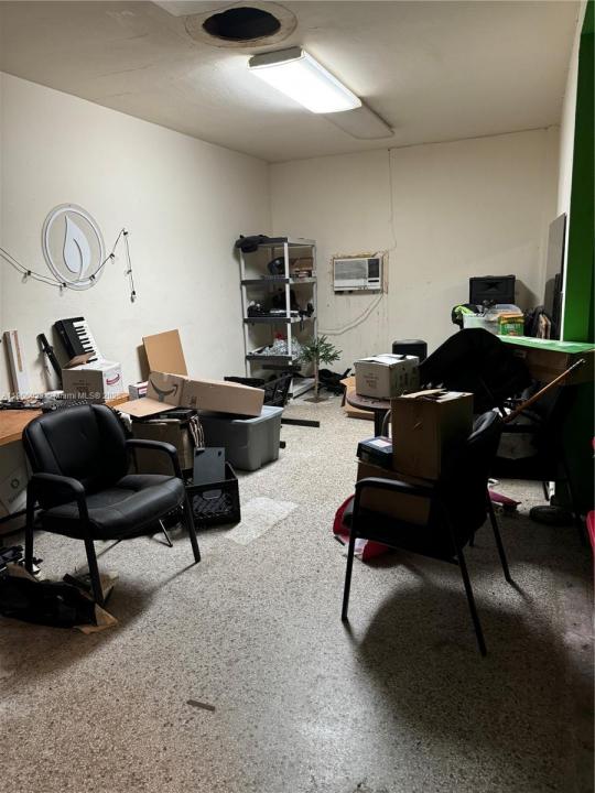 12495 NE 2nd Ave, North Miami, Florida 33161, Estados Unidos