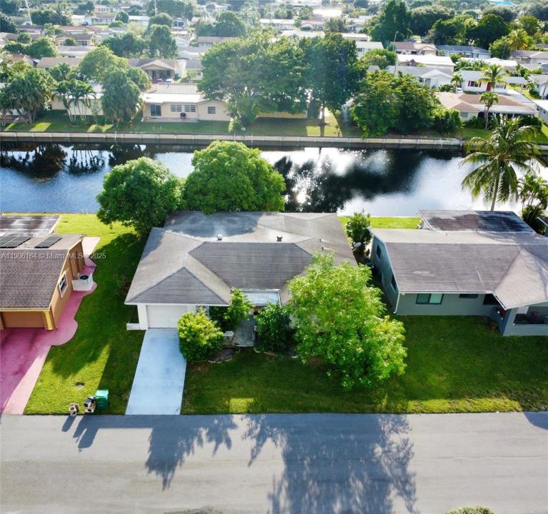 6013 NW 68th Ave, Tamarac, Florida 33321, Amerika Birleşik Devletleri