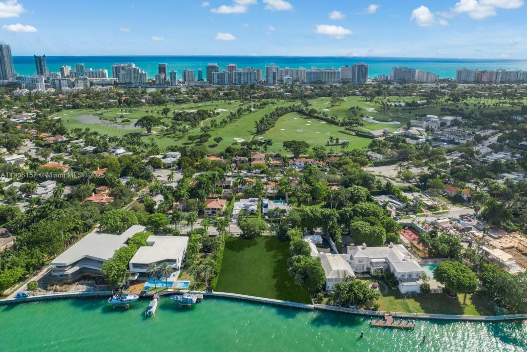 5840 N Bay Rd, Miami Beach, Флорида 33140, Соединенные Штаты