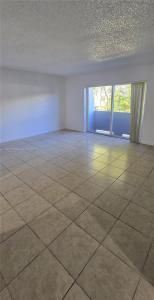 11140 SW 196th St 206, Cutler Bay, Florida 33157, USA