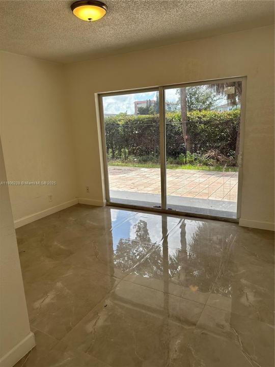 3901 NW 9th Ave 14, Deerfield Beach, Floride 33064, États-Unis