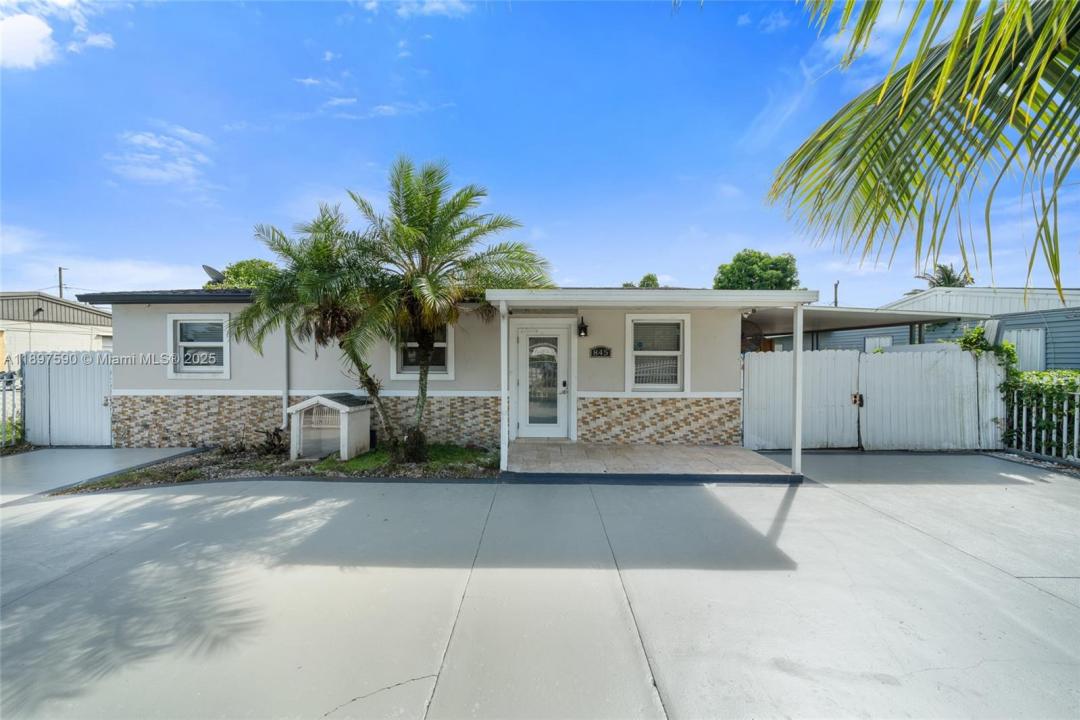 845 NW 2nd St, Florida City, Florida 33034