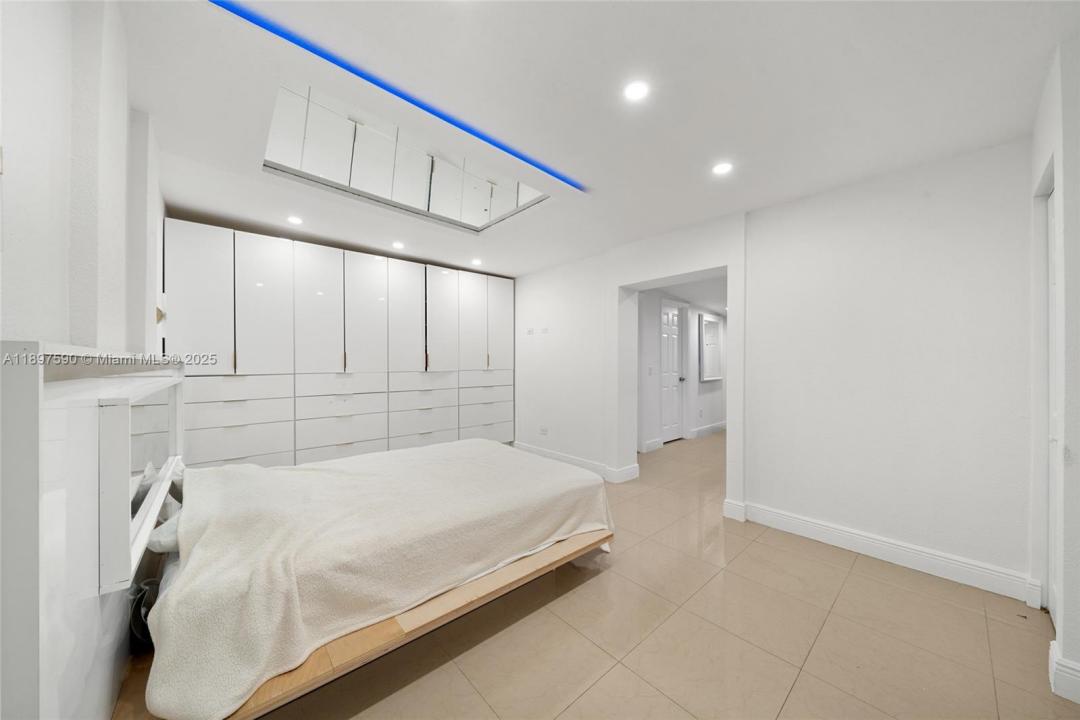 845 NW 2nd St, Florida City, Florida 33034