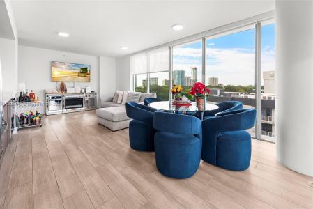 1600 SW 1st Ave 602, Miami, Florida 33129, USA