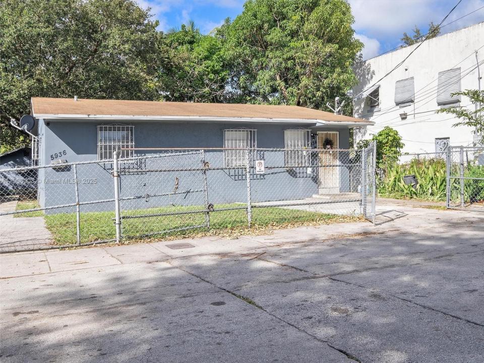 5936 NW 1st Ave, Miami, フロリダ 33127, アメリカ合衆国