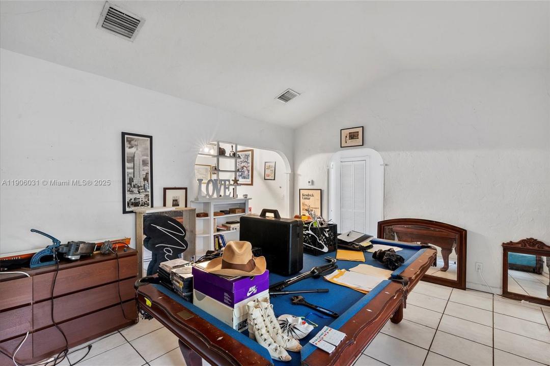 4815 NW 6th Ave, Miami, フロリダ 33127, アメリカ合衆国