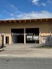 3303 NW 71st St, Miami, Floride 33147, États-Unis