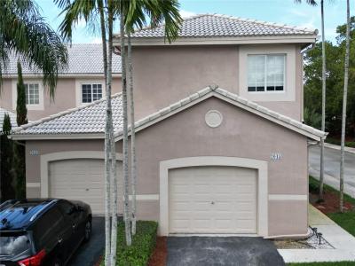2045 Pompeii Ct, Weston, Florida 33327, USA