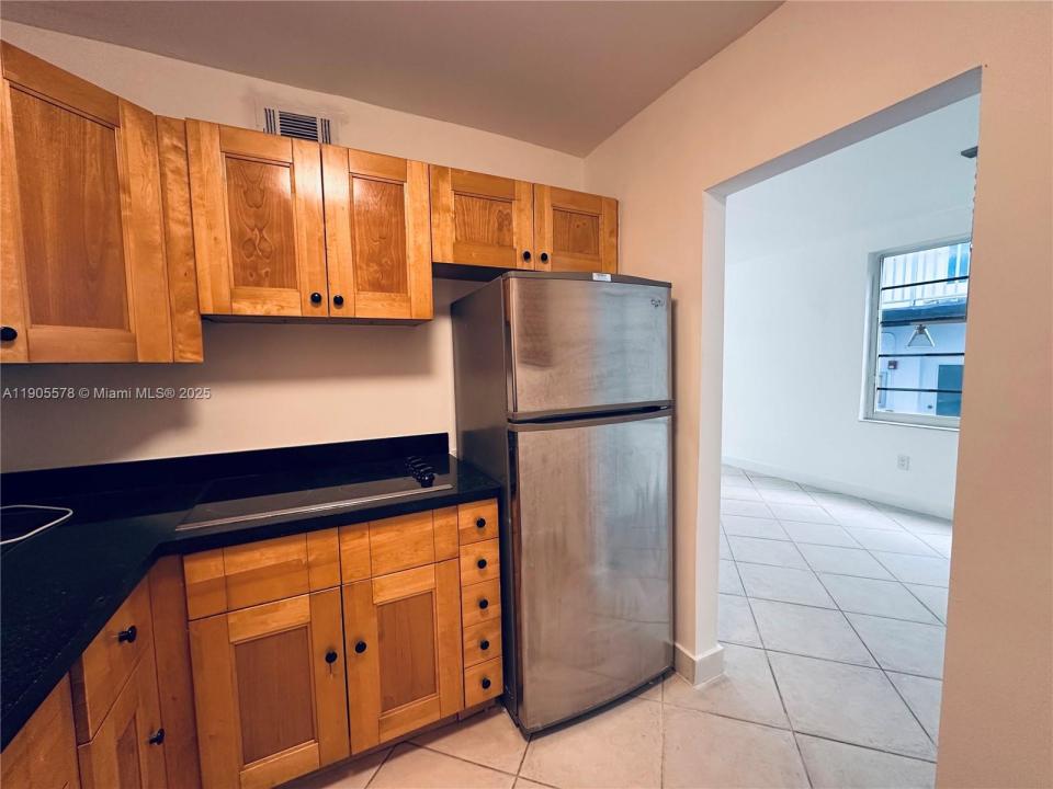 1150 Euclid Ave 104, Miami Beach, Флорида 33139, Соединенные Штаты