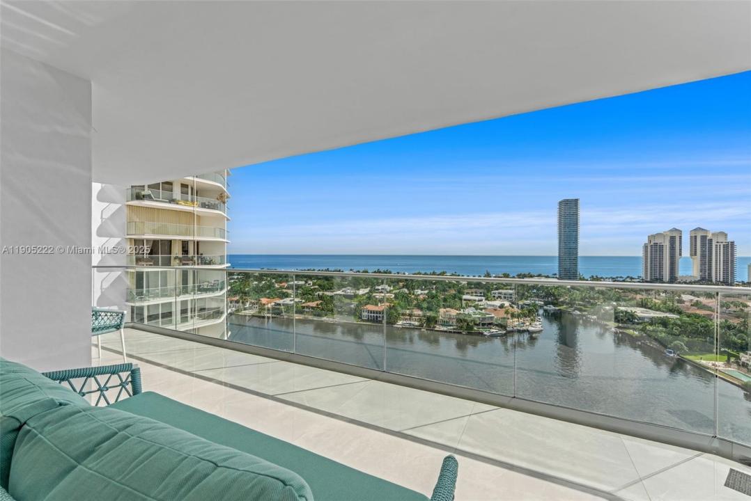 19707 Turnberry Way 21E, Aventura, 佛罗里达州 33180, 美国