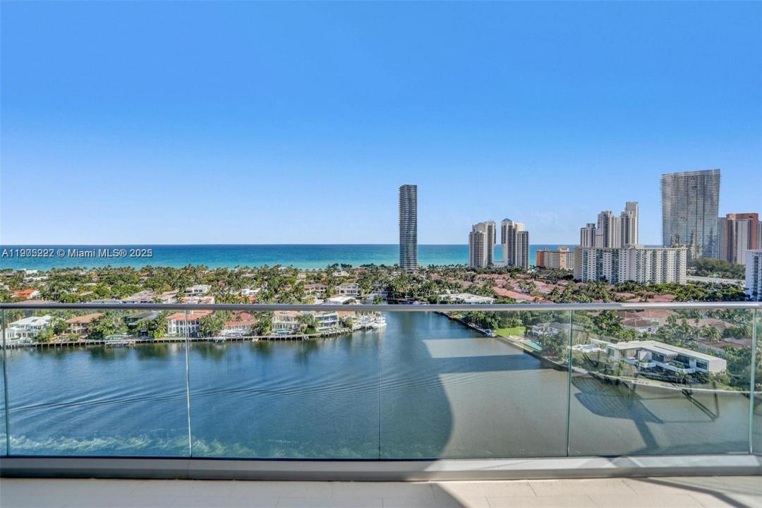 19707 Turnberry Way 21E, Aventura, 佛罗里达州 33180, 美国