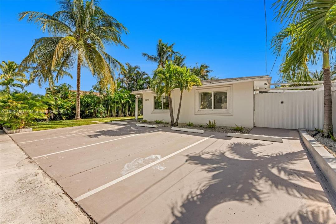 1477 NW 10th St, Dania Beach, Flórida 33004, Estados Unidos