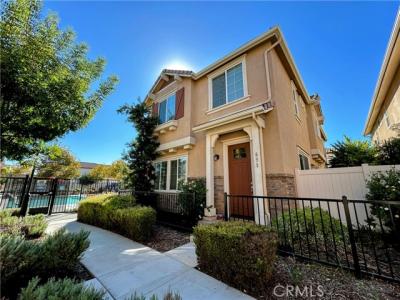 S Brampton, Rialto, California 92376