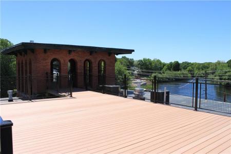 624 WASHINGTON Street B-204, Coventry, ロードアイランド 02816, アメリカ合衆国