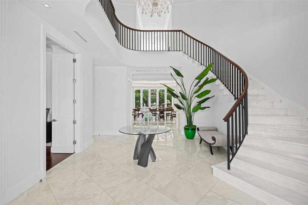 150 Kings Rd, Palm Beach, Florida 33480