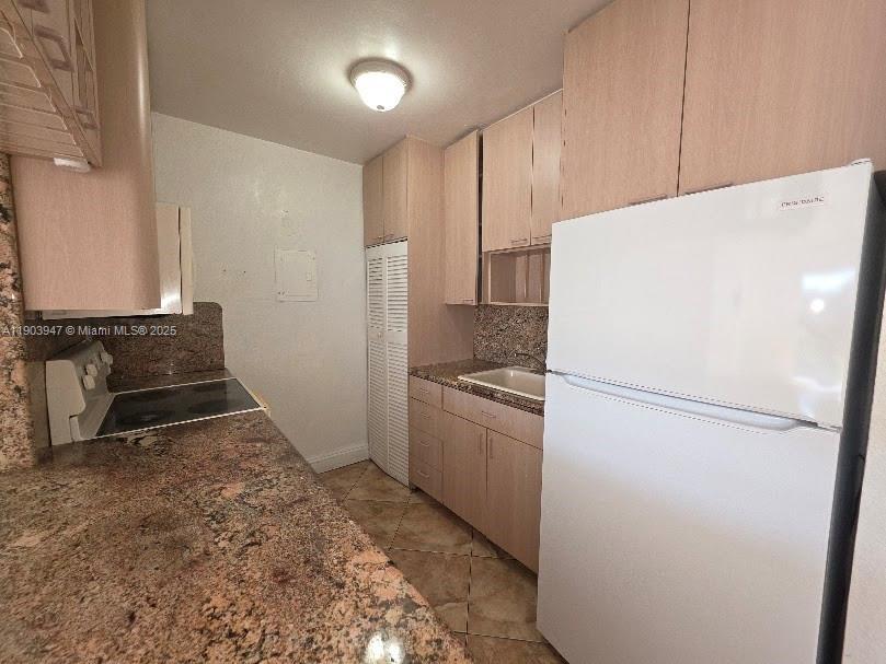 5505 NW 7th St W401, Miami, フロリダ 33126, アメリカ合衆国