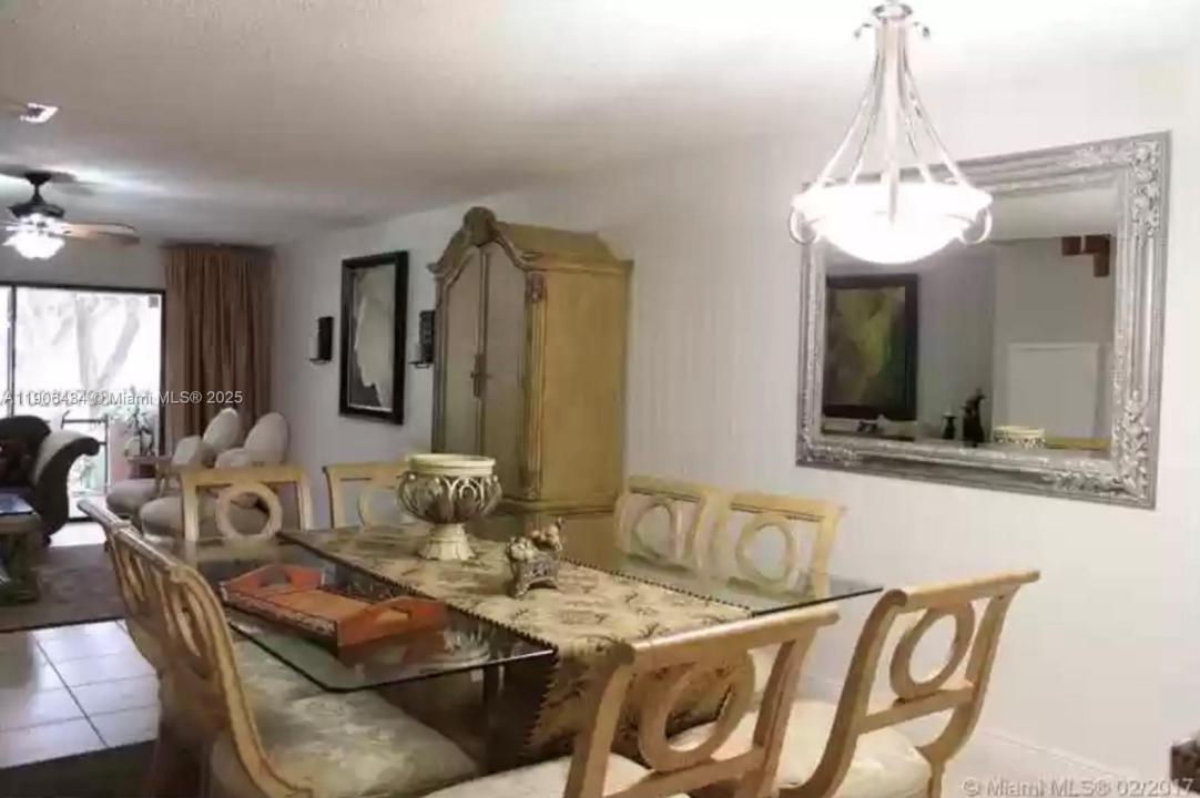 3855 Estepona Ave 10-D-1, Doral, Flórida 33178, Estados Unidos