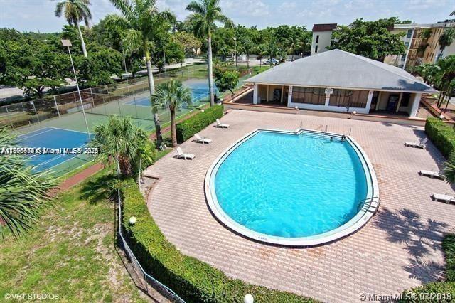 11905 NE 2nd Ave C402, North Miami, Flórida 33161, Estados Unidos