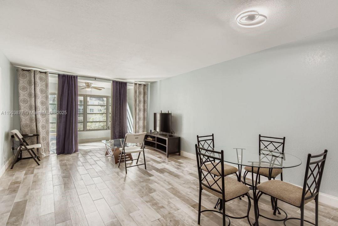 6300 NW 62nd street 210, Tamarac, Flórida 33319, Estados Unidos