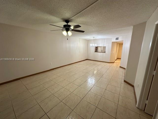 Pembroke Pines, Florida 33027, USA