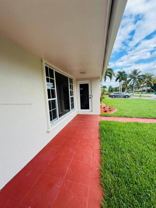 515 NW 202nd Ter, Miami Gardens, Florida 33169