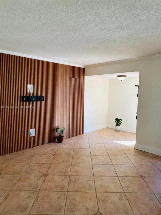 515 NW 202nd Ter, Miami Gardens, Florida 33169