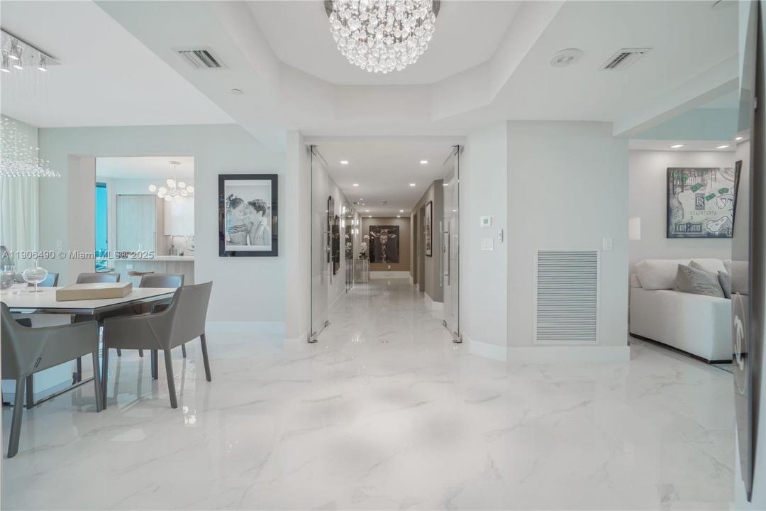 300 S Pointe Dr 4306, Miami Beach, Florida 33139