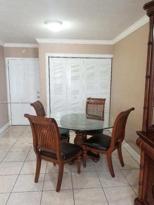 9440 Fontainebleau Blvd 116, Miami, フロリダ 33172, アメリカ合衆国