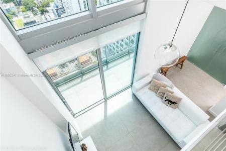 690 SW 1st Ct PHI17, Miami, Florida 33130, USA